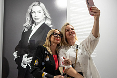 Вице-мэр Ракова: фотовыставка «Женщина: путь от мечты к вершинам» открылась в Москве